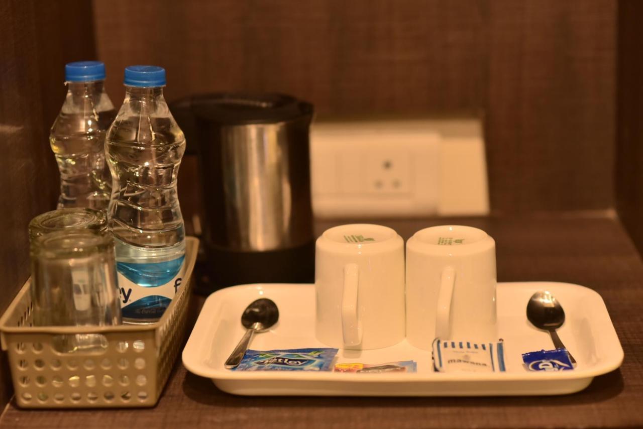 Casa Broadway-A Boutique Hotel Kolkata Bagian luar foto